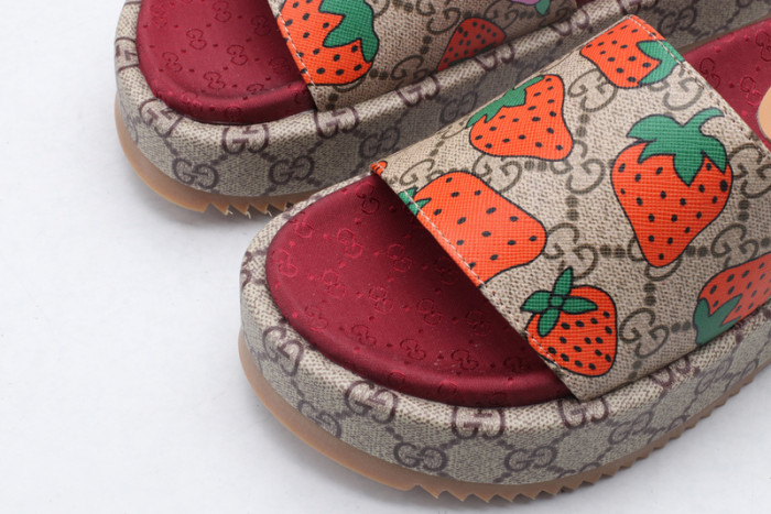 GUI SANDAL