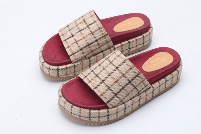 GUI SANDAL
