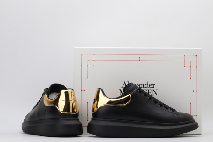 ALEX MCQU SNEAKER