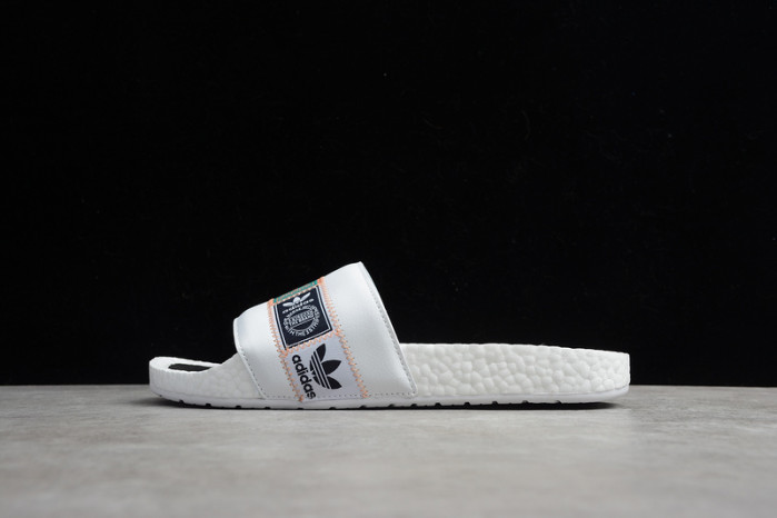 ADILETTE BOOST SLIPPER FX7466