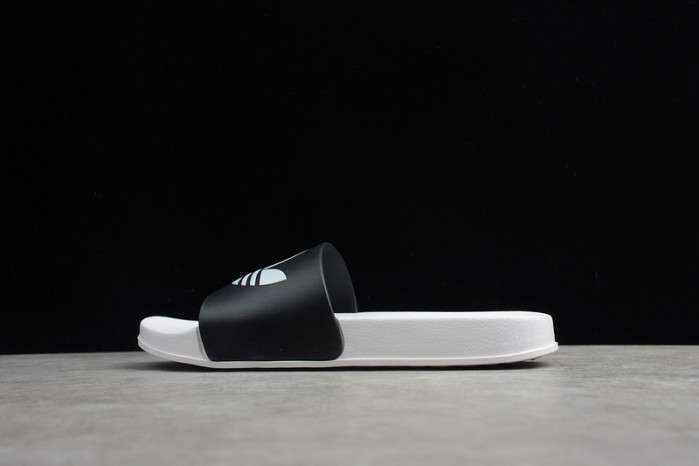 ADILETTE PRIDE SLIPPER H903P177