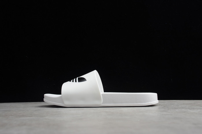 ADILETTE PRIDE SLIPPER H903P178