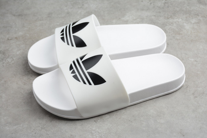 ADILETTE PRIDE SLIPPER H903P178