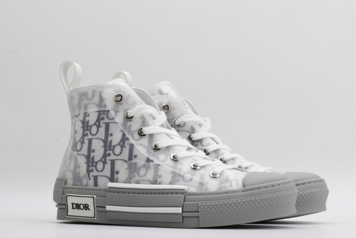 D10R SNEAKER