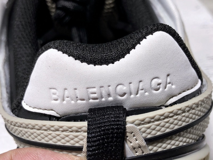 BALEN&GA SNEAKER