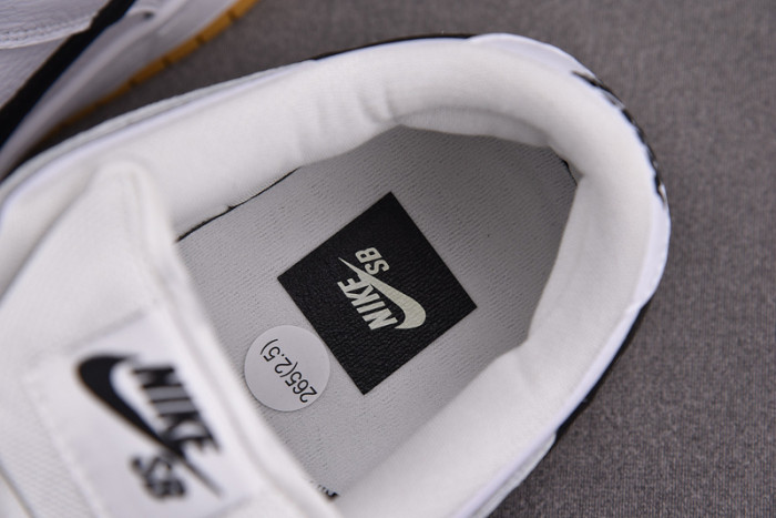 Nike Dunk SB Low Pro Iso “White Gum” CD2563-101