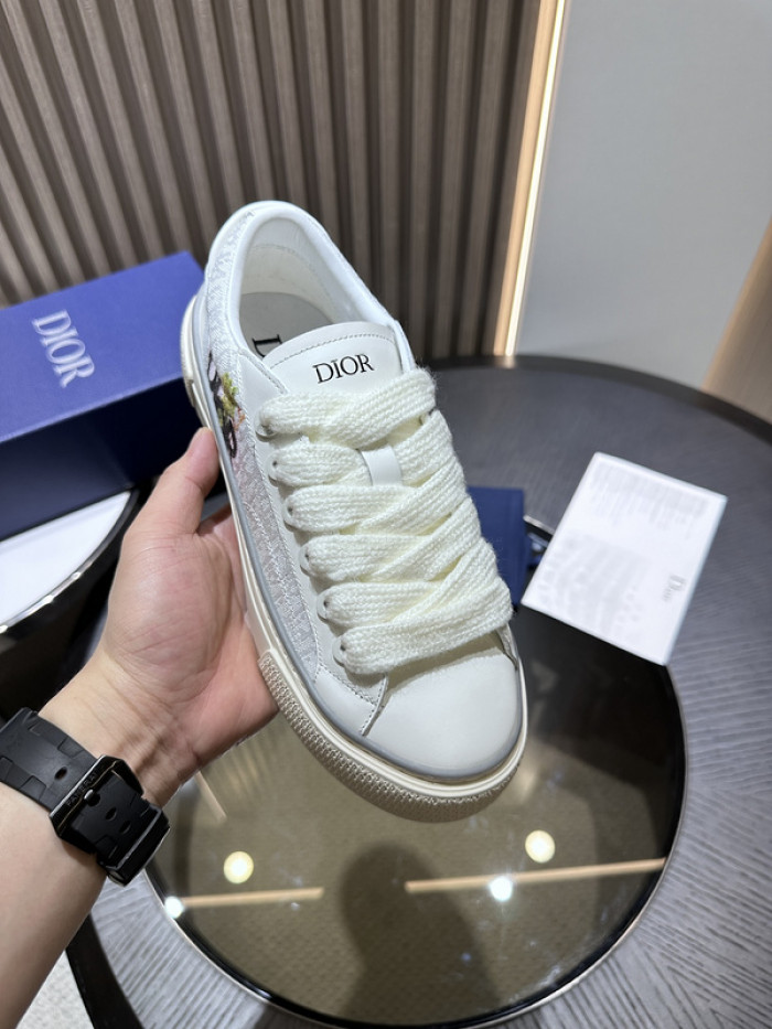 D10R SNEAKER