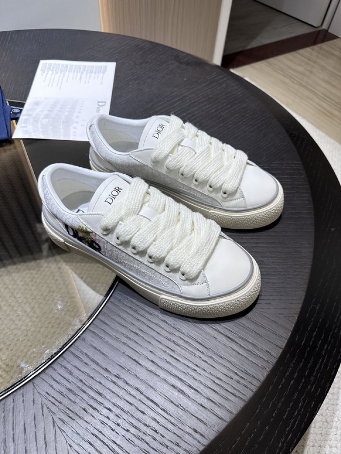 D10R SNEAKER