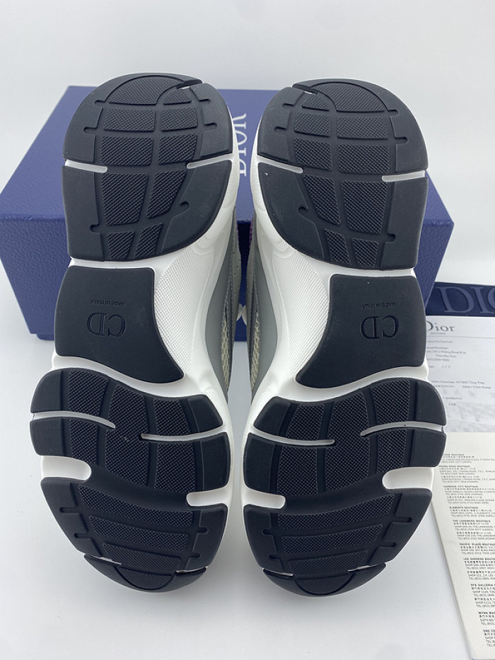 D10R SNEAKER