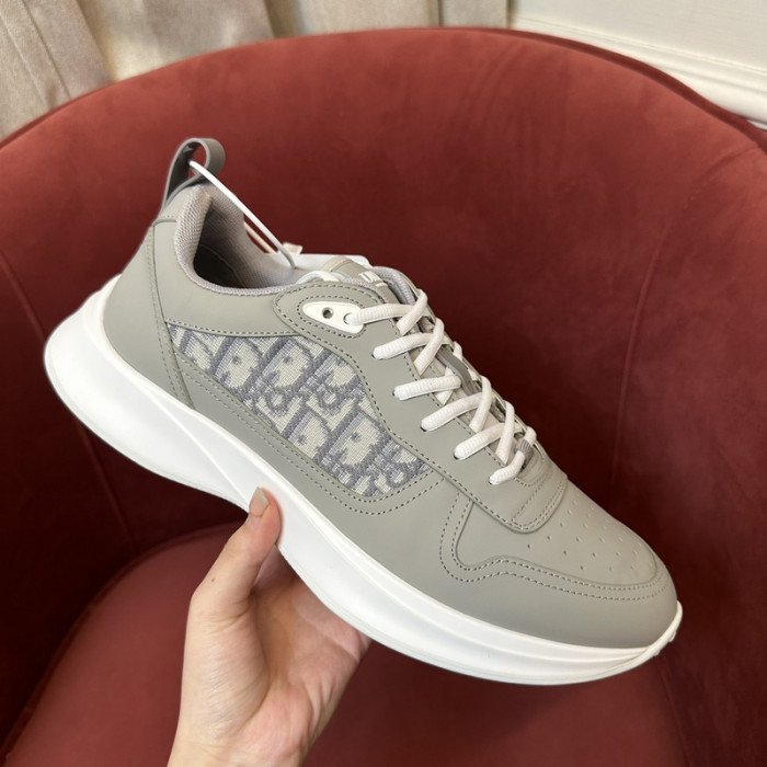 D10R B25 SNEAKER