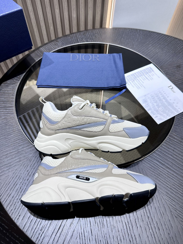 D10R SNEAKER