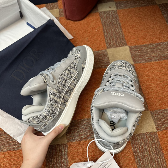 D10R SNEAKER