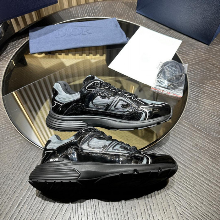 D10R SNEAKER