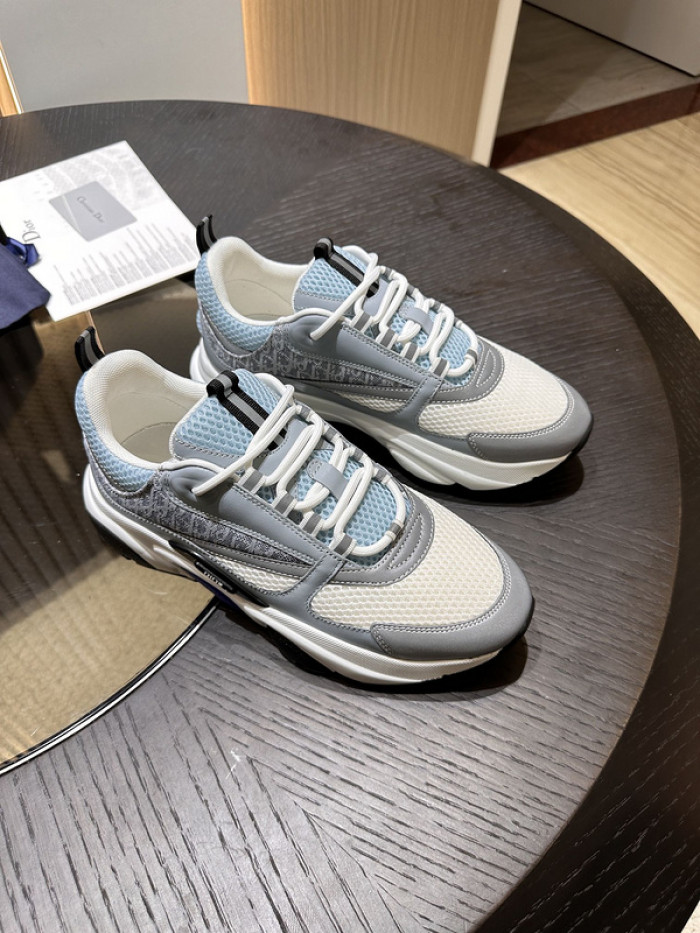 D10R SNEAKER
