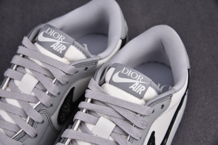 AIR JORDAN 1 RETRO LOW D10R CN8606-002