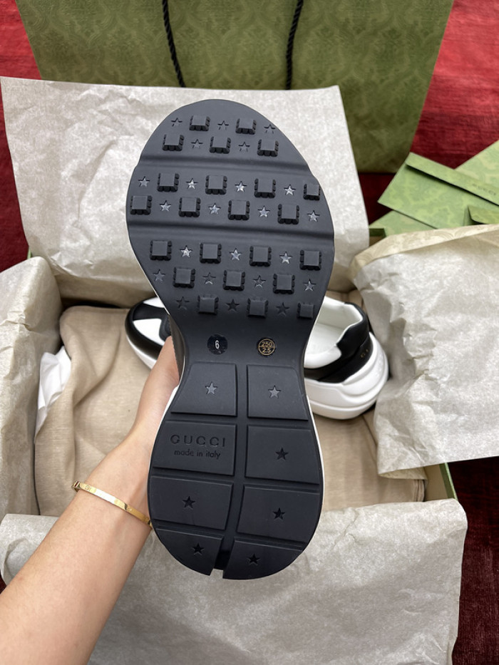 GUI SNEAKER