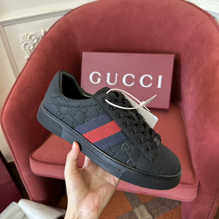 GUI SNEAKER