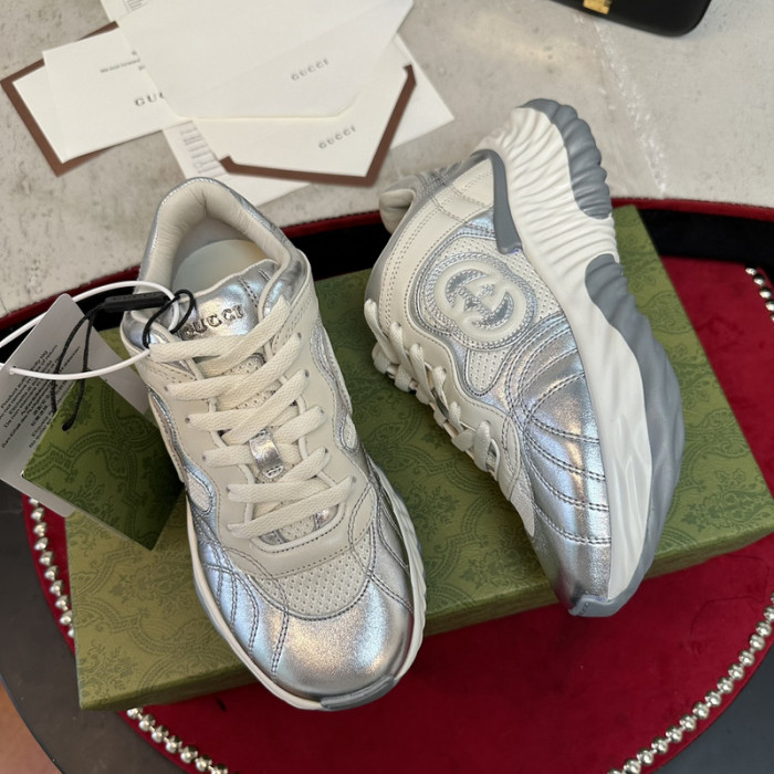 GUI SNEAKER