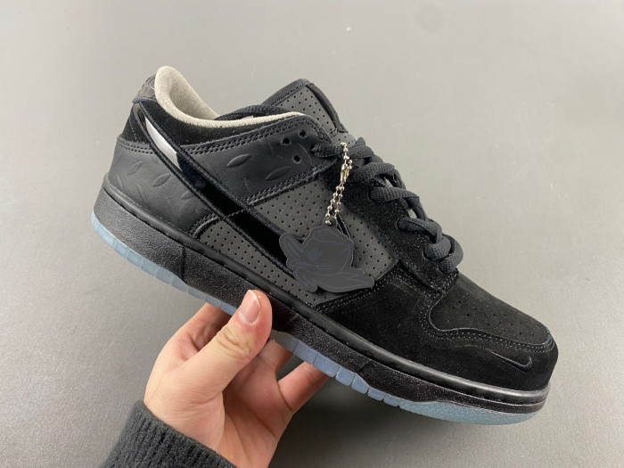 Nike Dunk Low Ducks of a Feather Black University of Oregon PE HV1470-001