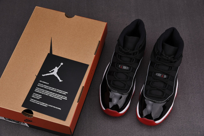 AIR JORDAN 11 Retro Playoffs Bred (2019) 378037-061