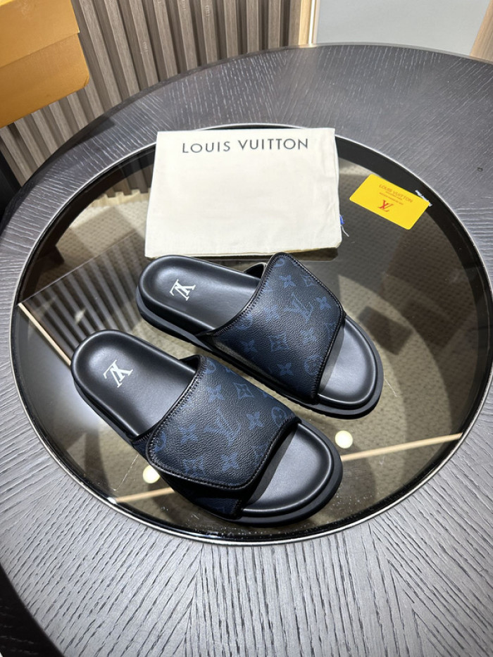 L0VT SANDAL