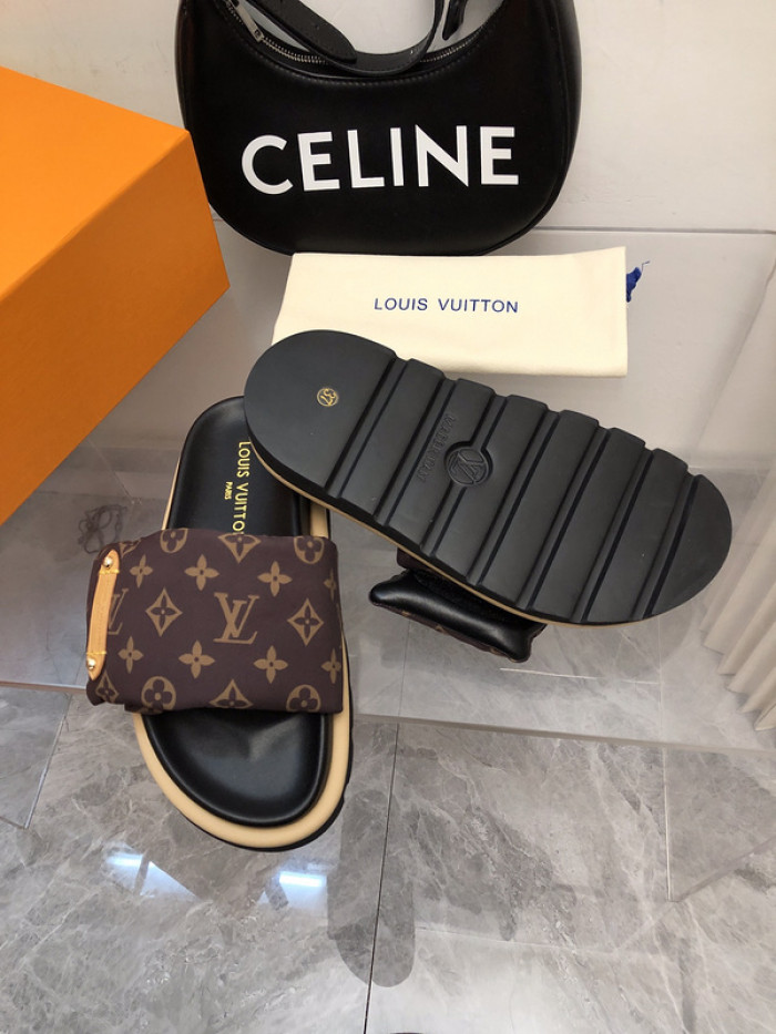 L0VT SANDAL