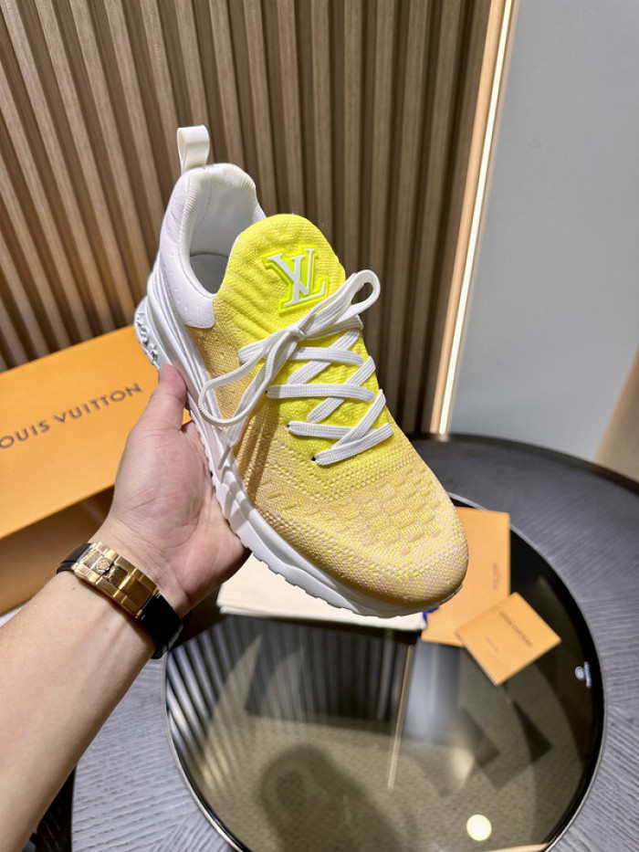 L0VT SNEAKER