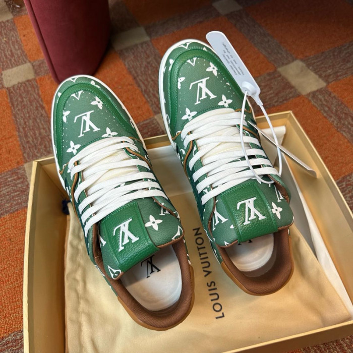 L0VT SNEAKER