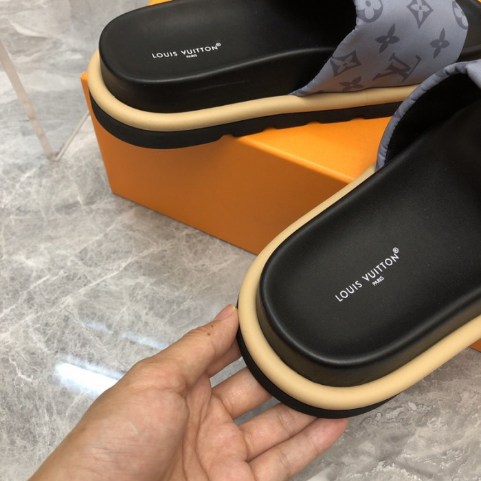 L0VT SANDAL