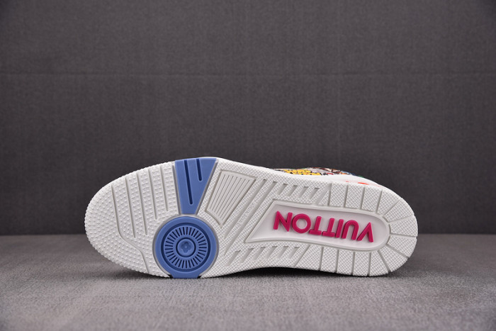 L0VT SNEAKER