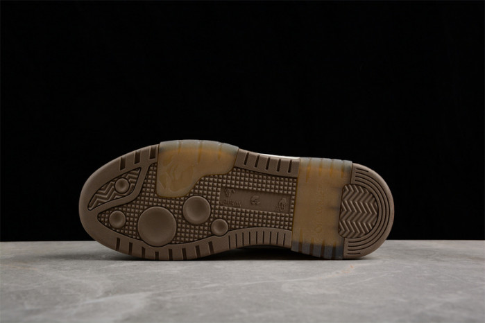 OFW SNEAKER