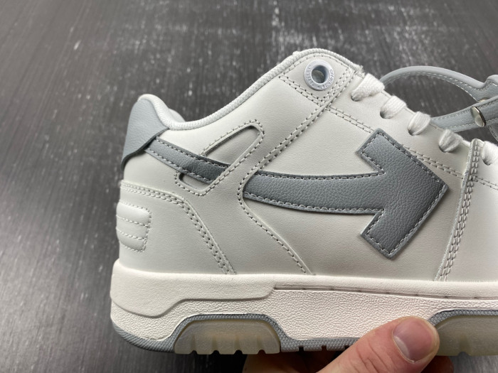 OFW SNEAKER